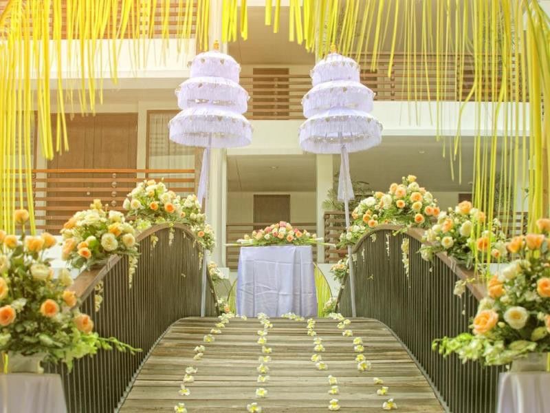 Hotel Sun Island & Kuta 4*