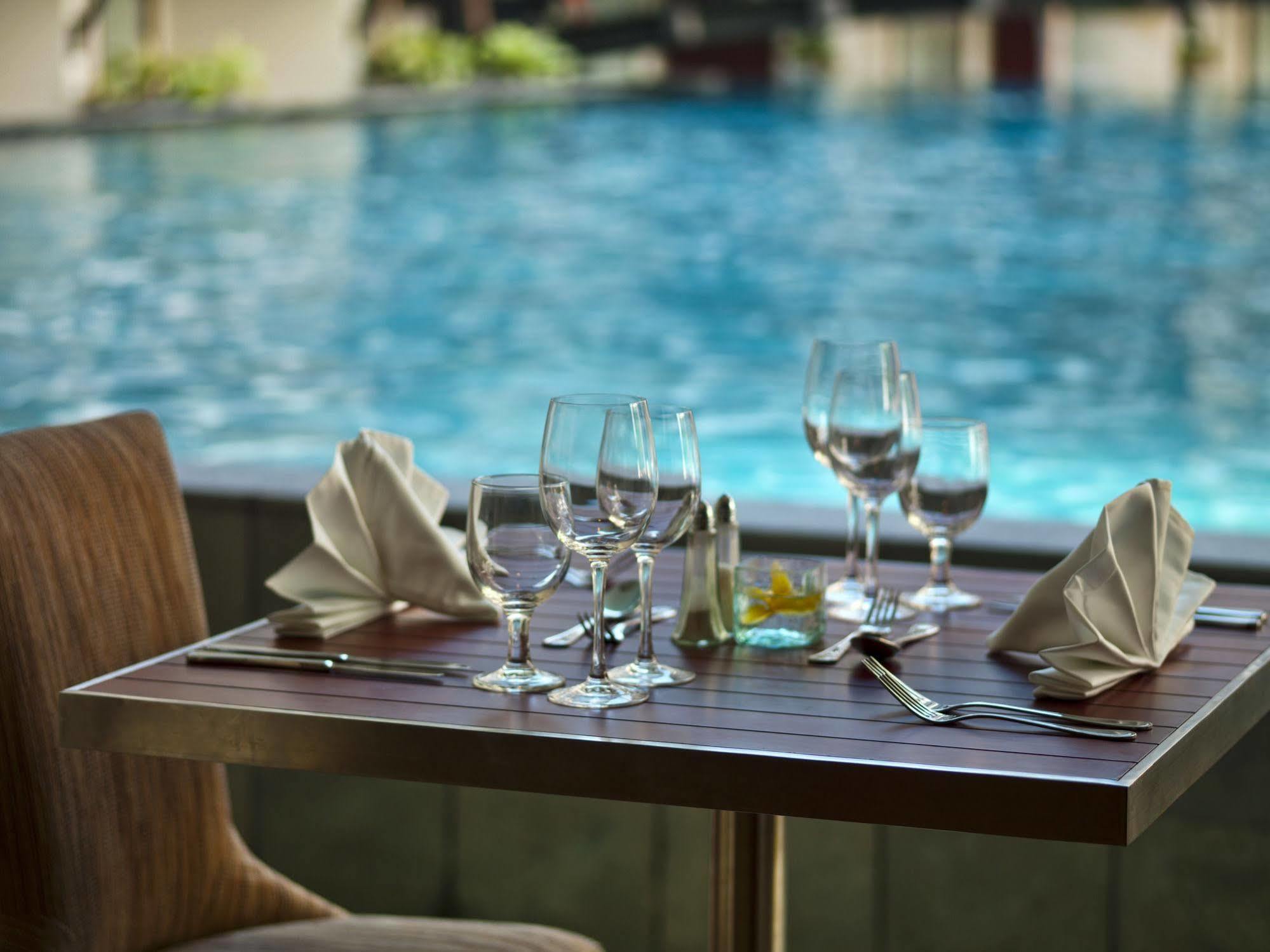 Hotel Sun Island & Kuta 4*