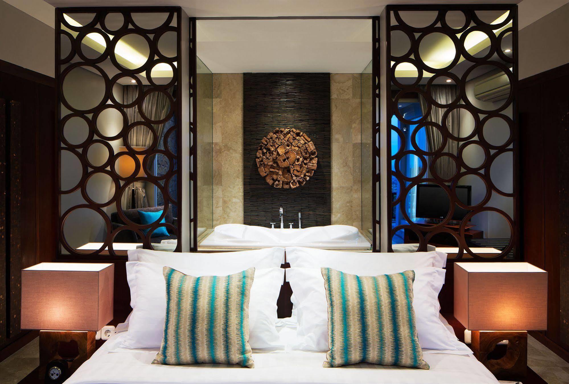Hotel Sun Island & Kuta 4*