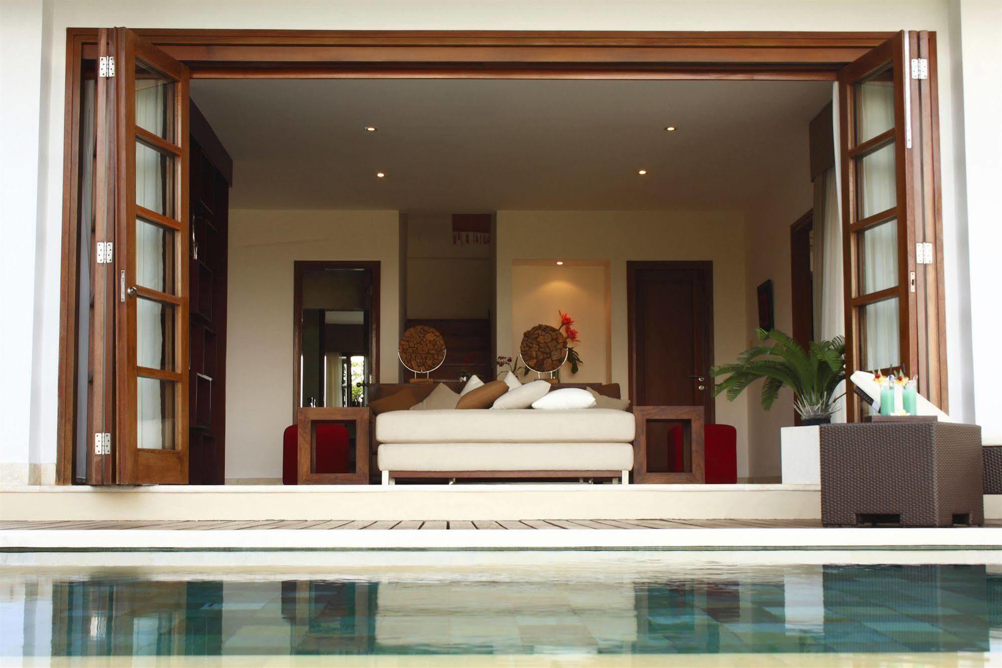 Sun Island & Kuta Hotel 4*