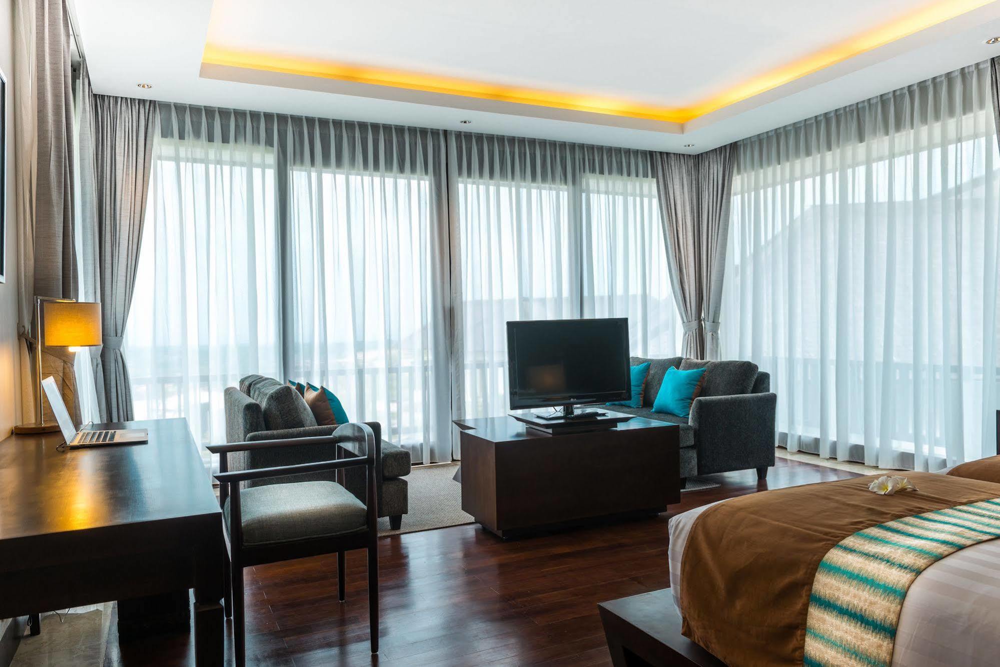 Sun Island & Kuta 4*